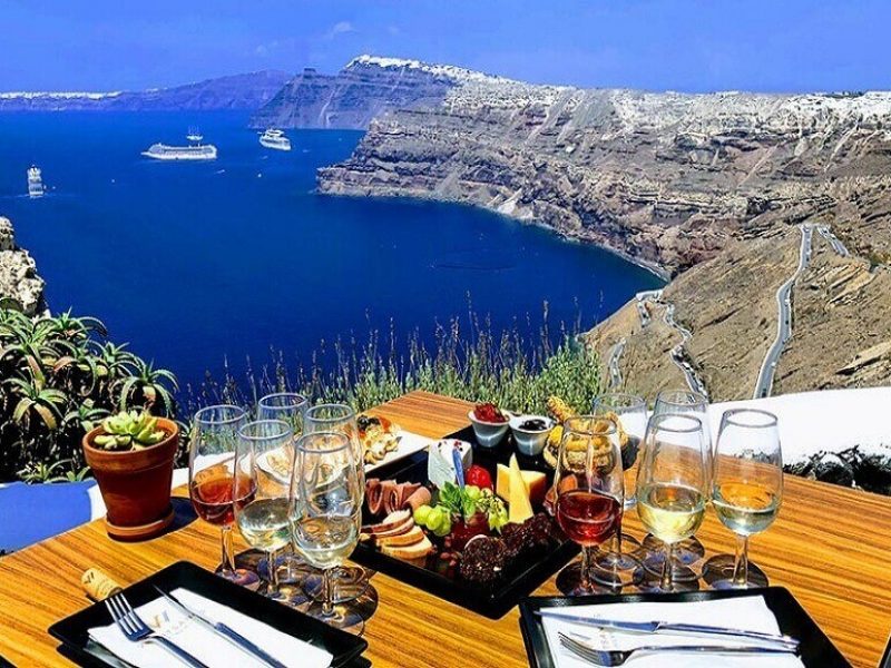 Leading transfer and tours provider in Santorini Greece